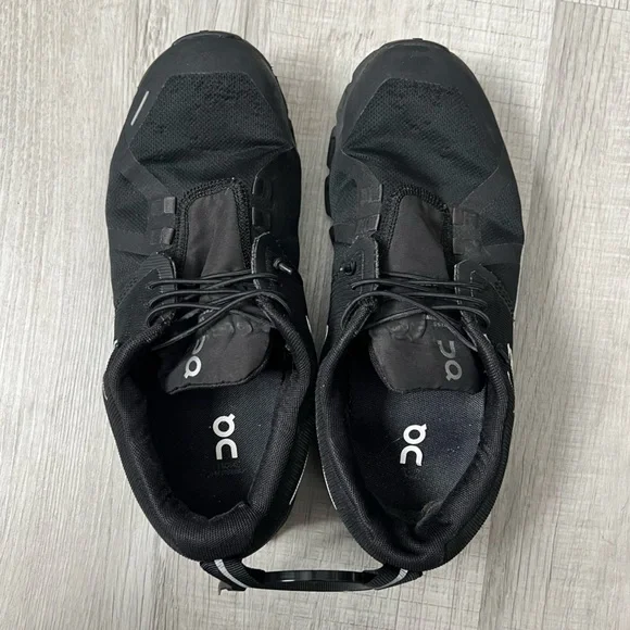 ON RUNNING ON CLOUD 6 Jet Black Performance Sneakers Size 8 - Picture 7 of 16